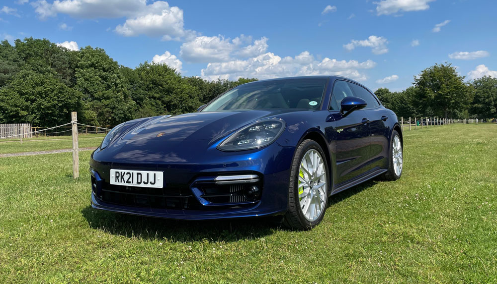 Porsche Panamera Turbo S E Hybrid Sport Turismo front