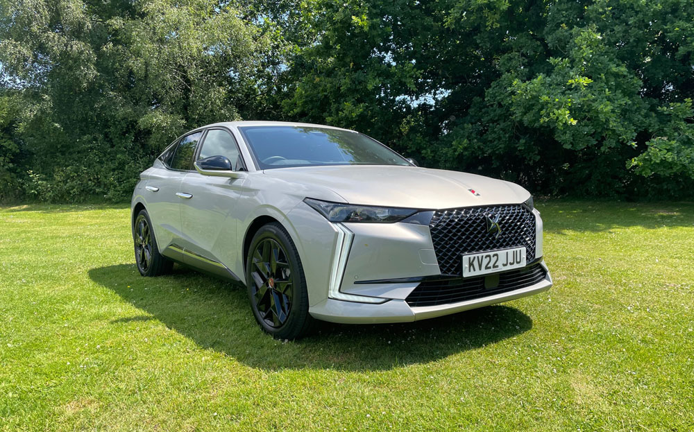 DS 4 Performance Line front