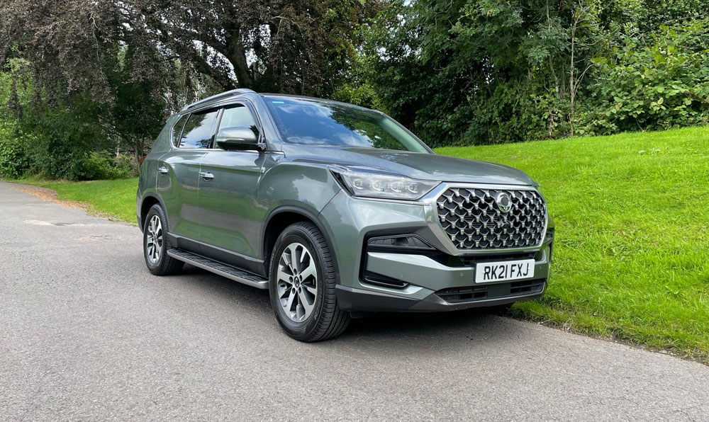 SsangYong Rexton front