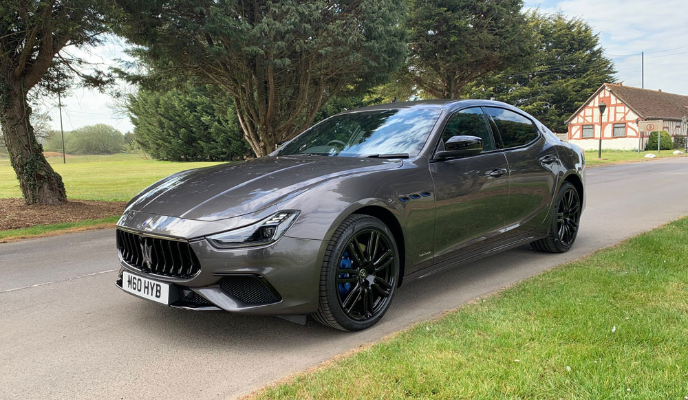 Maserati Ghibli Hybrid front