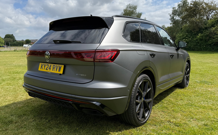 VW Touareg R rear
