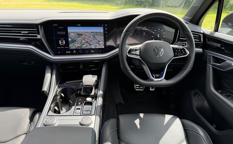 VW Touareg R interior