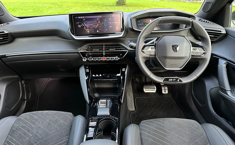 Peugeot e-2008 interior