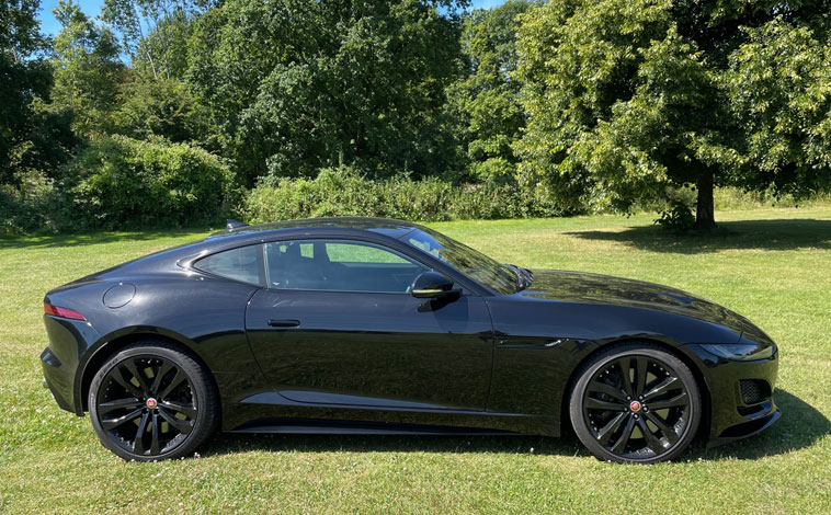 Jaguar F-Type R-Dynamic side