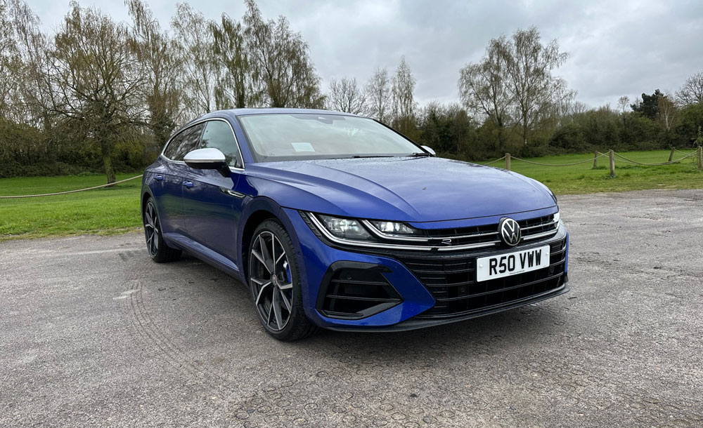 VW Arteon R Shooting Brake front