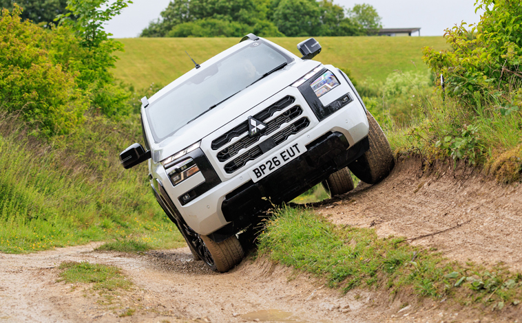 Mitsubishi L200 off-road