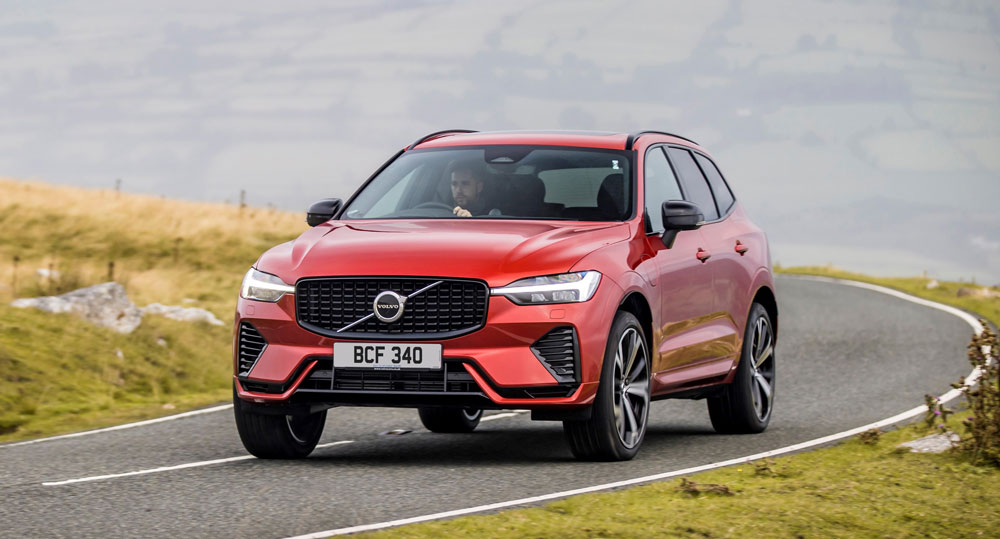 Volvo XC60 Recharge front