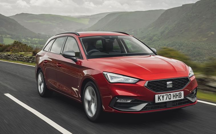 all-new Peugeot 308 hatch & estate comparison REVIEW 2021 driving 308 SW vs  Seat Leon ST 