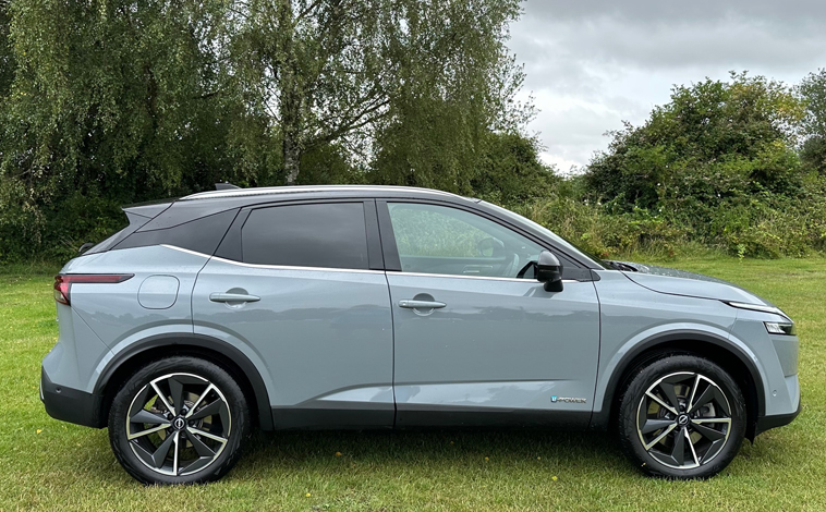 Nissan Qashqai e-Power Tekna side