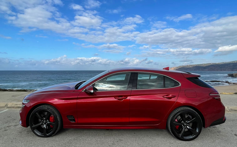 Genesis G70 Shooting Brake side