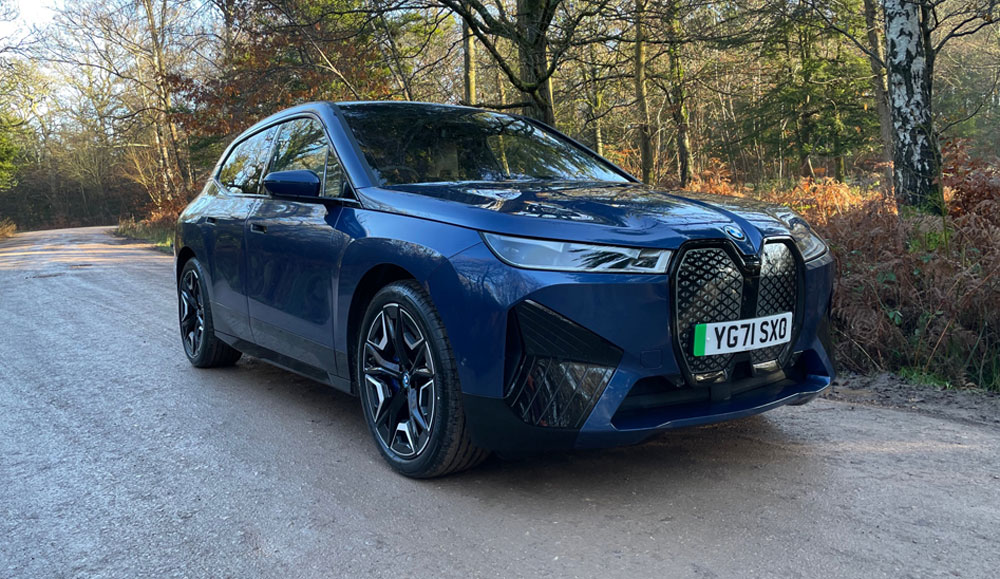 BMW iX xDrive40 M Sport front