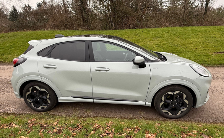 Ford Puma ST-Line X side
