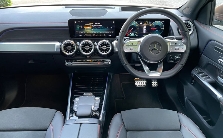 Mercedes EQB interior