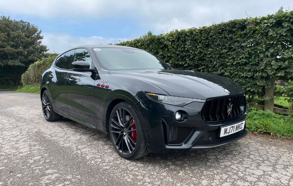 Maserati Levante Trofeo front