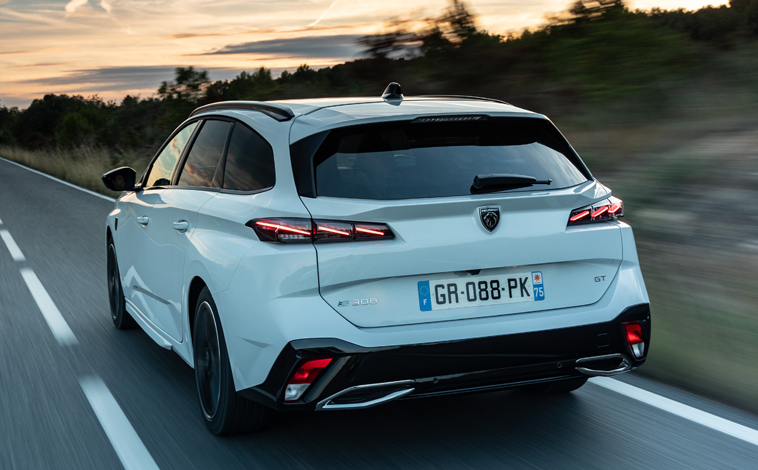 Peugeot E-308 SW GT rear