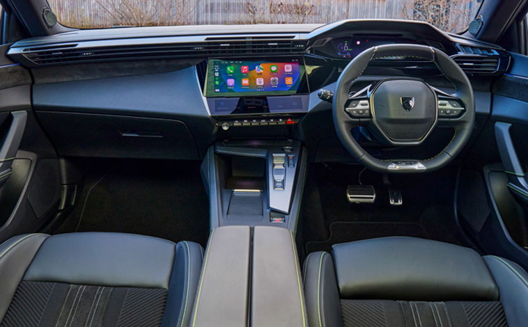 Peugeot 408 interior