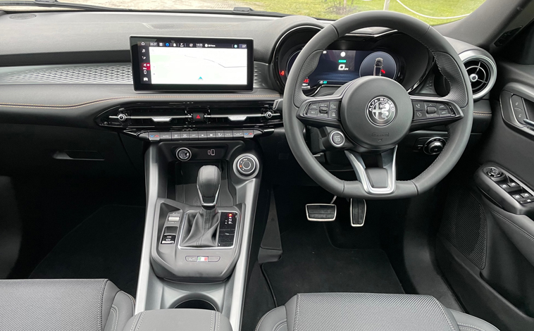 Alfa Romeo Tonale interior