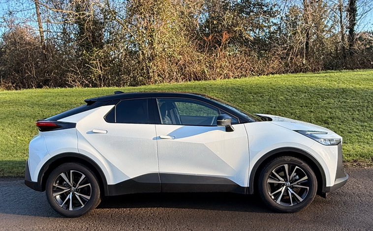Toyota C-HR side