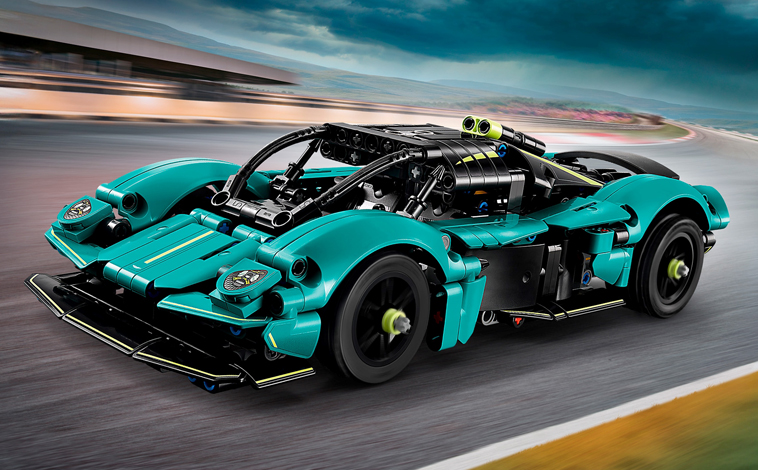 LEGO Technic Aston Martin Valkyrie
