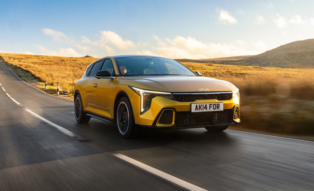 Kia K4 GT-Line S front