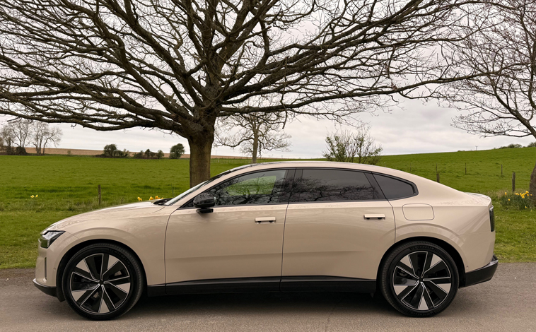 Volvo ES90 side
